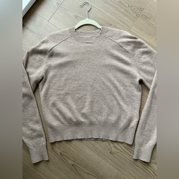 Aritzia Group of Babaton Luxe Cashmere Sweater in Oatmeal - Picture 7 of 14